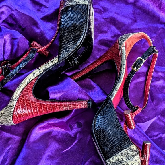 Calvin Klein snakeskin heels - Picture 3 of 10